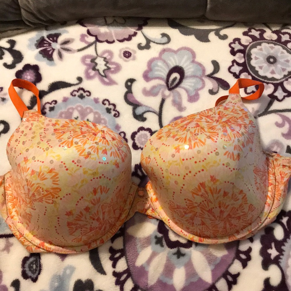 Orange VS bra, great condition
